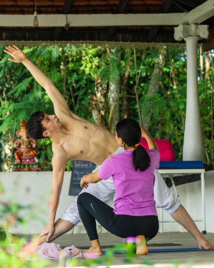 Отель Welikande Yoga Retreats Дигана Экстерьер фото