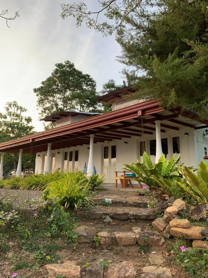 Отель Welikande Yoga Retreats Дигана Экстерьер фото