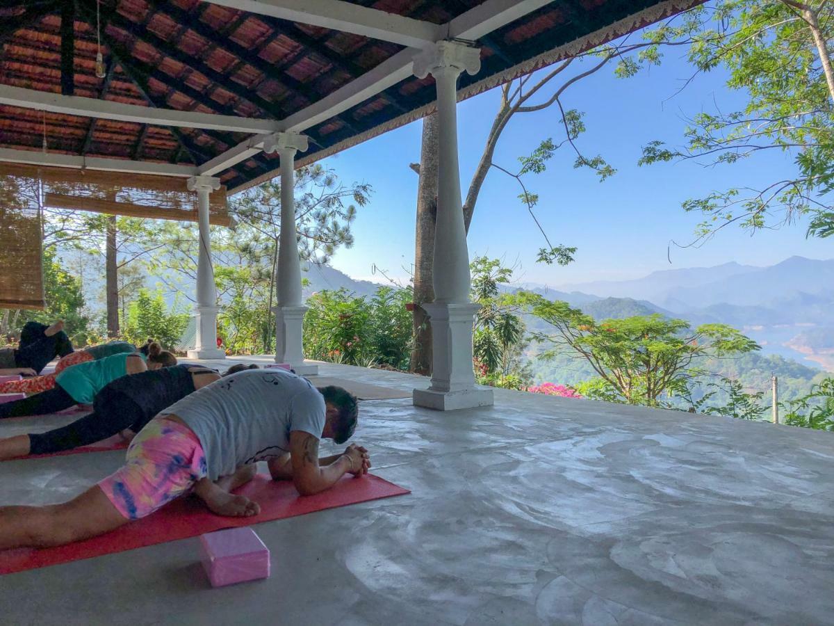 Отель Welikande Yoga Retreats Дигана Экстерьер фото